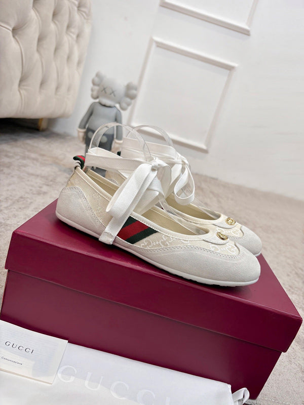 GG Lace-Up Ballet Flats White Canvas Suede 929236