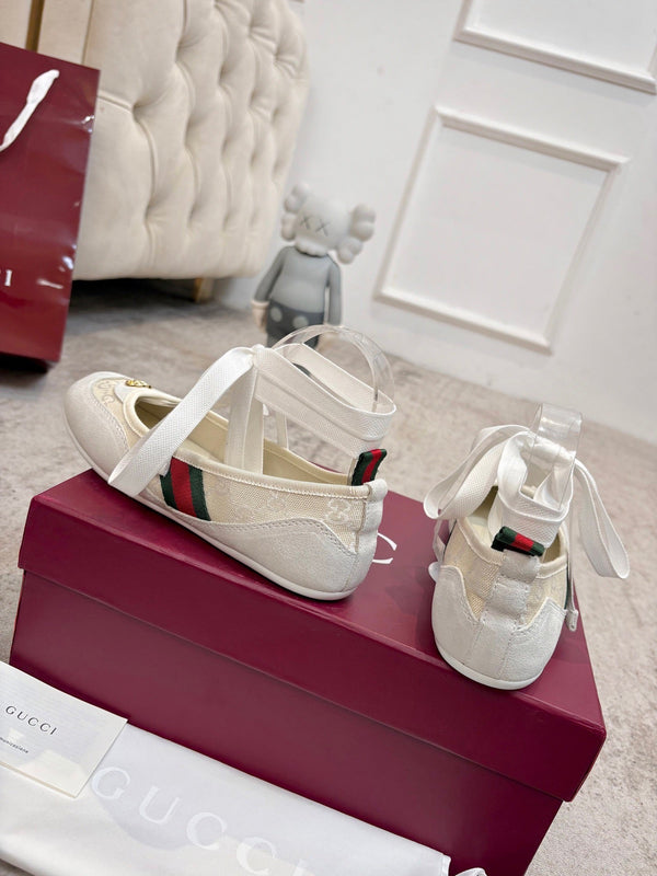 GG Lace-Up Ballet Flats White Canvas Suede 929236