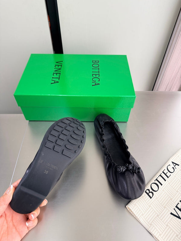 BV Fantasmina Knot Ballerina Flats Black Leather 929577