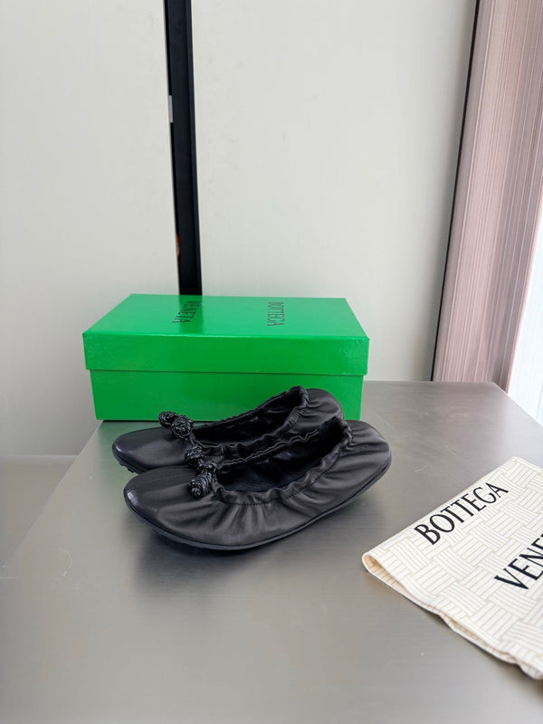 BV Fantasmina Knot Ballerina Flats Black Leather 929577