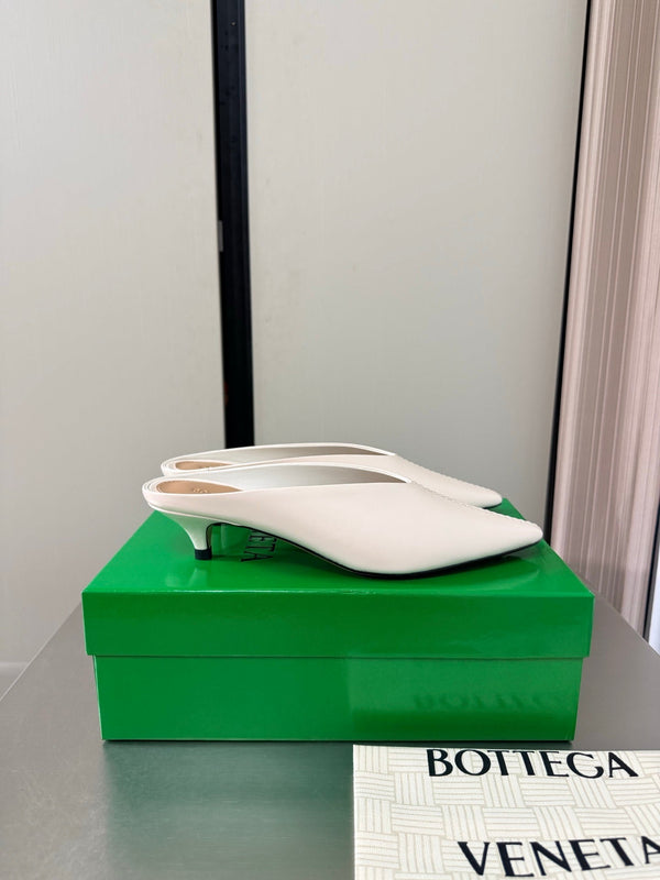 BV Vesta Mule Pumps 4cm White Leather 929506