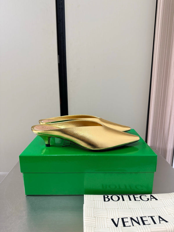 BV Vesta Mule Pumps 4cm Gold Metallic Leather 929504