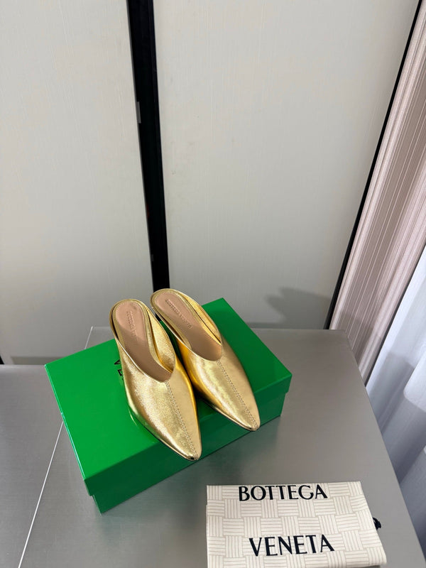 BV Vesta Mule Pumps 4cm Gold Metallic Leather 929504