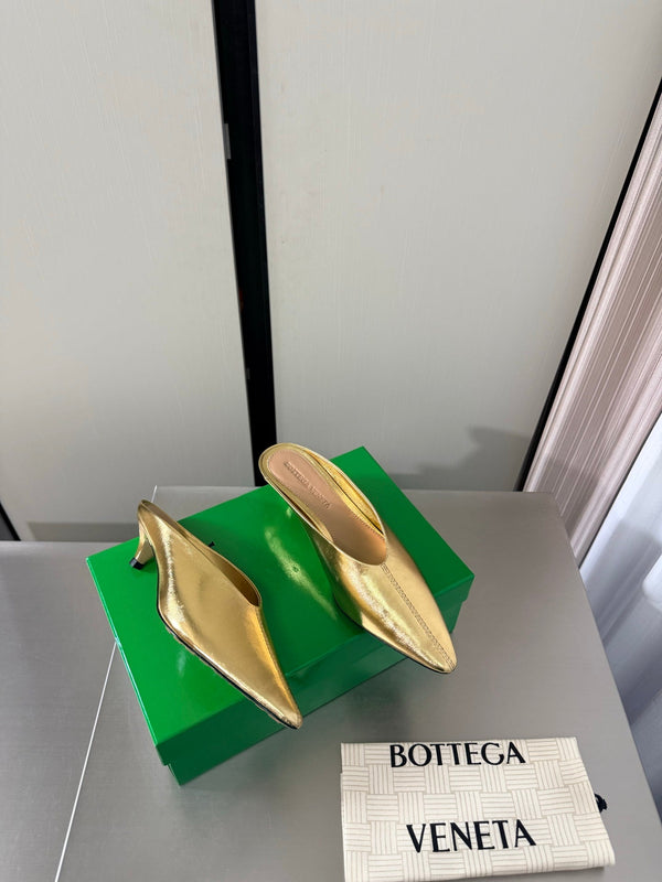 BV Vesta Mule Pumps 4cm Gold Metallic Leather 929504