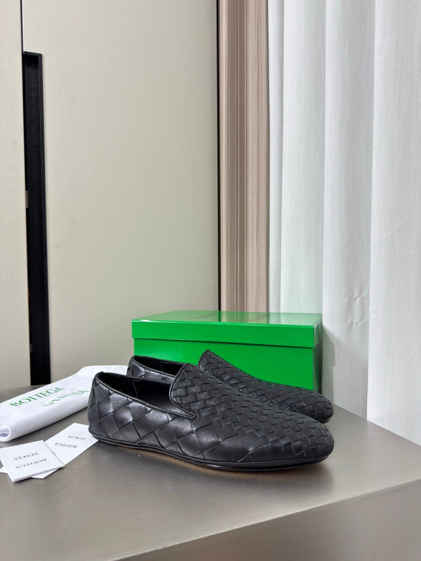 BV Palazzo Loafers Black Intrecciato Leather 929488