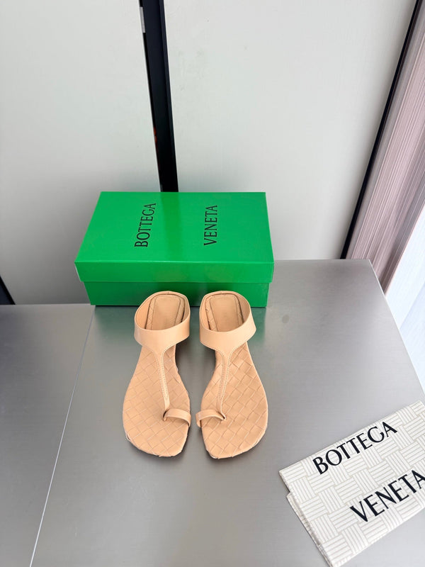 BV Livia Sandals 4CM Beige Intrecciato Leather 929479