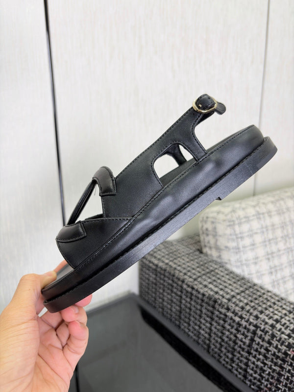 CC Sandals Black Leather 935913