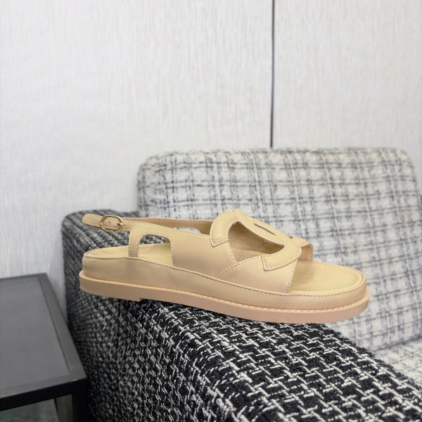 CC Sandals Beige Leather 935912