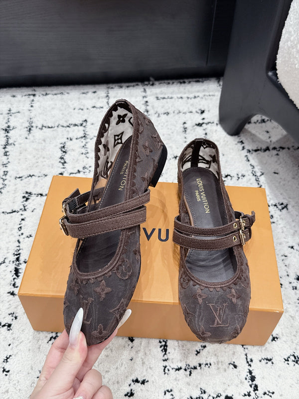 LV Bella Mary Jane Ballerina Marron Monogram Mesh 979698