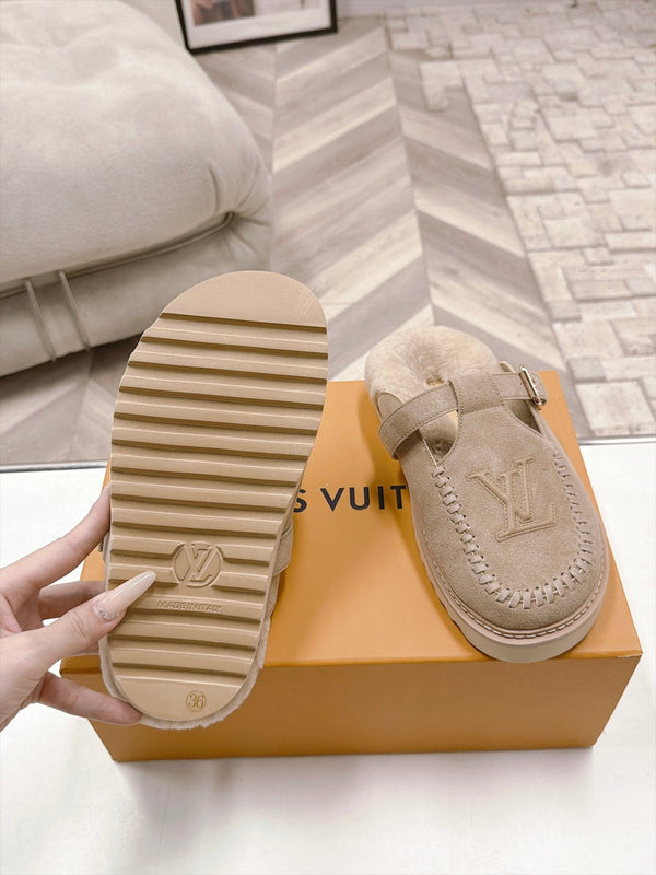 LV Colorado Closed Mules Beige Suede 100798