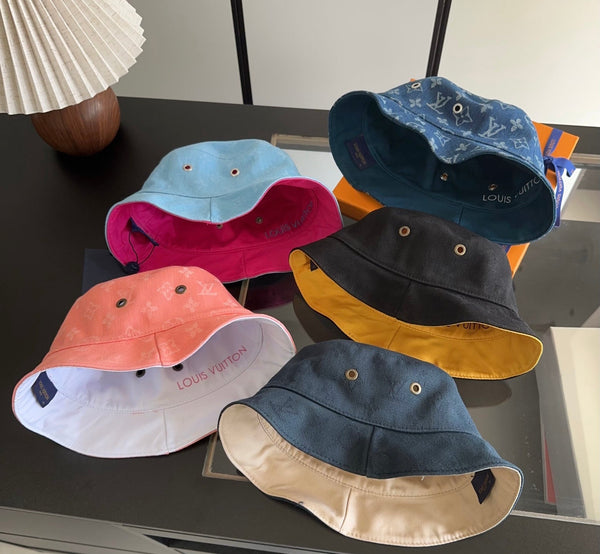 LV Reversible Bucket Hat Monogram 455794