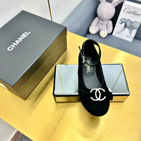 CC 26S Mary Jane Flats Bow Logo Charm Black Suede 140311