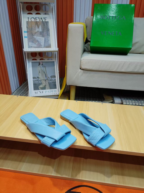 BV Riva Sandals Flat Woven Blue Leather 139881
