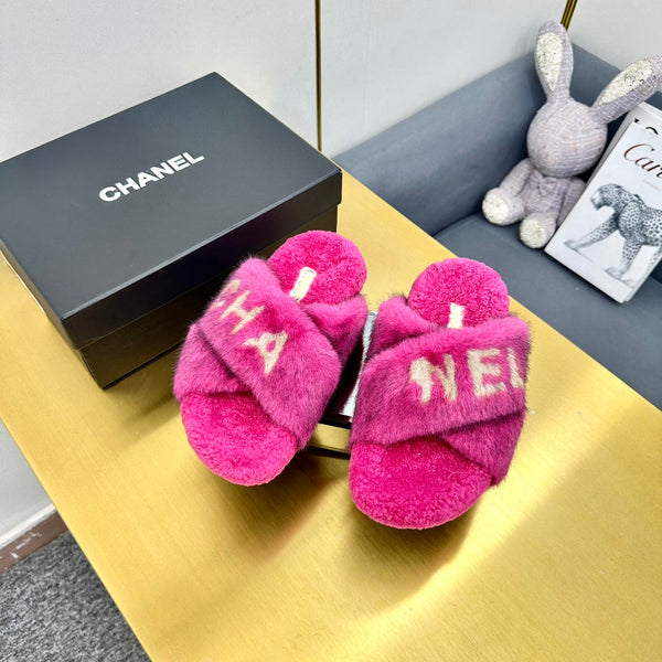 CC Cross Strap Slides Logo Faux Fur 139990