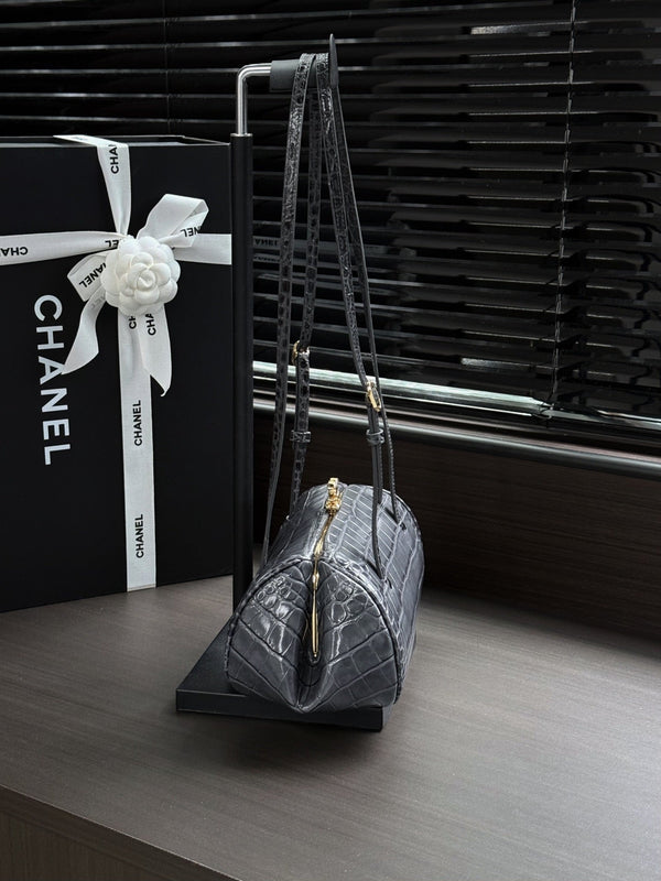 CC 26S Clutch with Leather Strap 28cm Crocodile-Embossed Calfskin