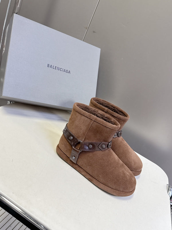 BLC Snow Boots Glossy Finish Shearling Lining 151391