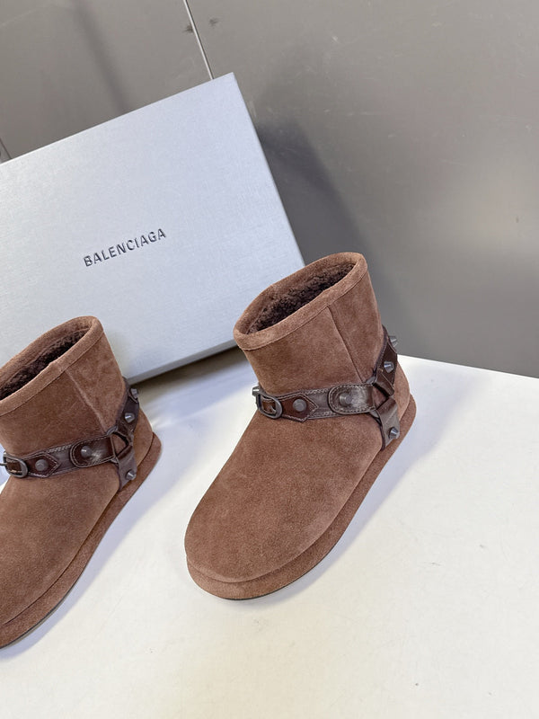 BLC Snow Boots Glossy Finish Shearling Lining 151391