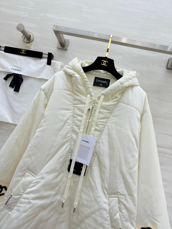 CC 26S Vintage Hooded Drawstring Puffer Jacket 435297