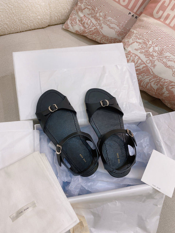 TR 26S Gene Sandals Adjustable Buckle Straps Round-Toe Leather 156146