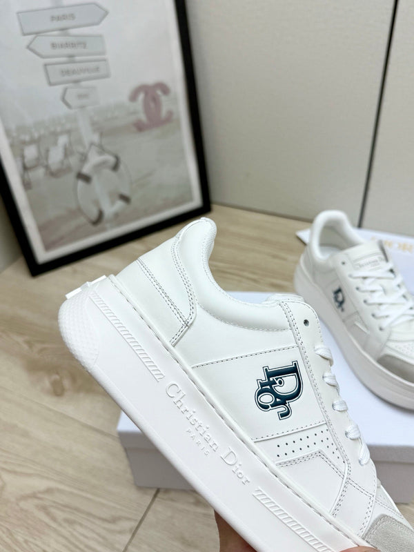 CD 2026 Star Platform Sneaker Low-Top Calfskin 162013