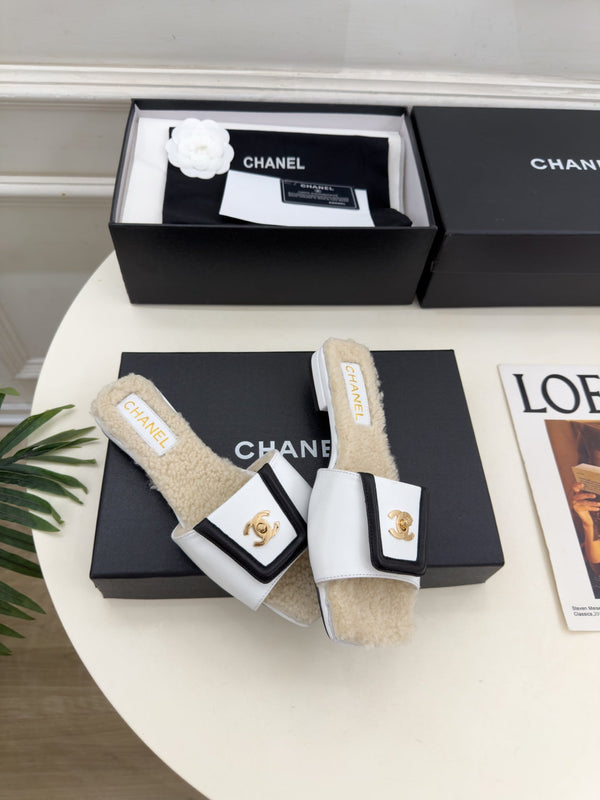 CC Shearling CC-Logo Flat Slide Suede Leather 164890