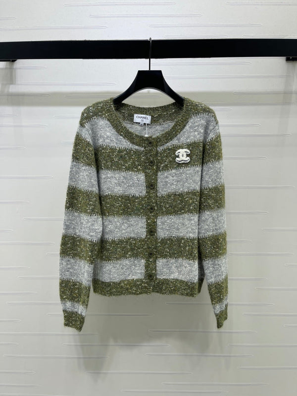 CC 26FW Striped Knit Cardigan CC Brooch Wool 274039