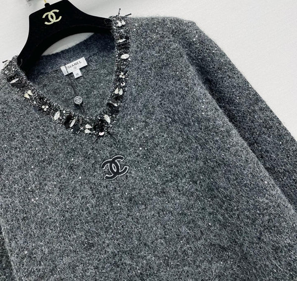 CC 26FW Crystal-Embellished Collar V-Neck Knit Sweater Polyester 440382