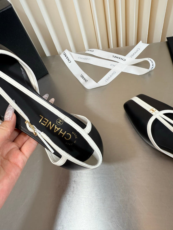 CC 26FW Mary Jane Flats Square Toe T-Strap CC Logo Leather 190626