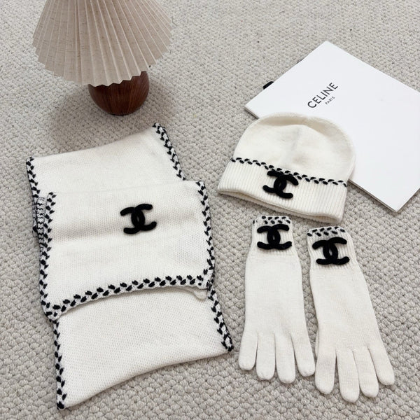 CC Hat Scarf Gloves Set 563594