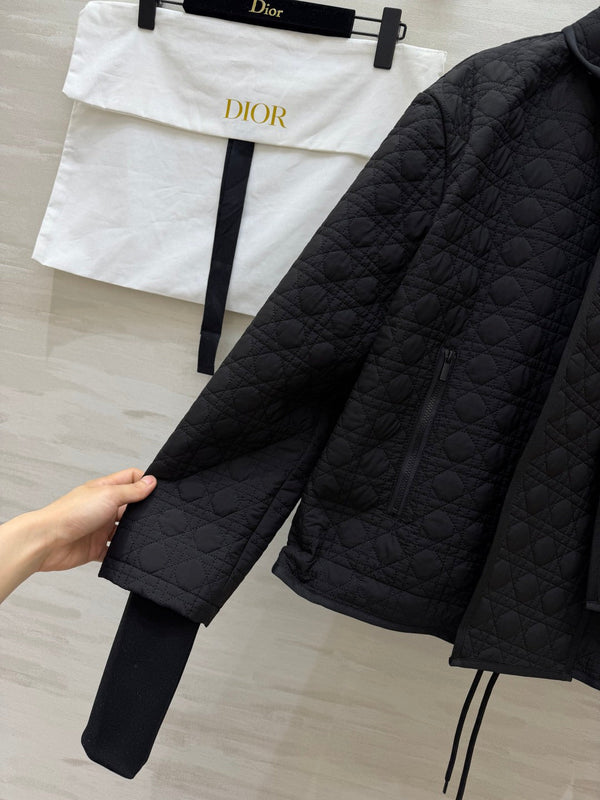 CD 26FW Quilted Diamond Jacket Detachable Scarf Collar Black Padded Fabric 449842