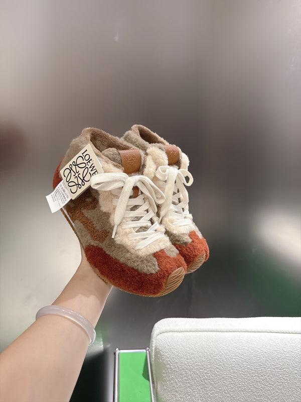 LW 26FW Fluffy High-Top Sneakers Color-Block Shearling 172064