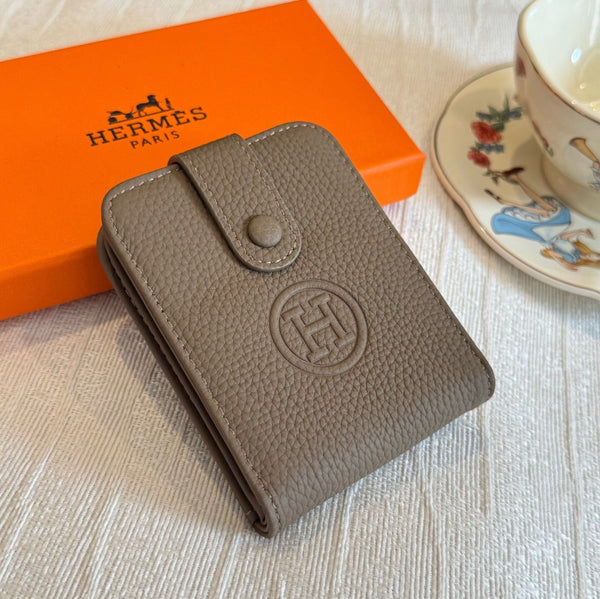 HM 26FW Wallet Card Holder Pebbled Cowhide Leather 560092