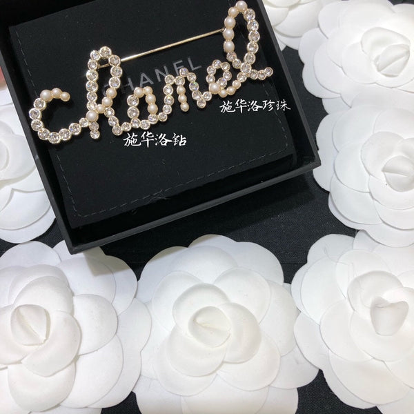 CC Brooch 156915