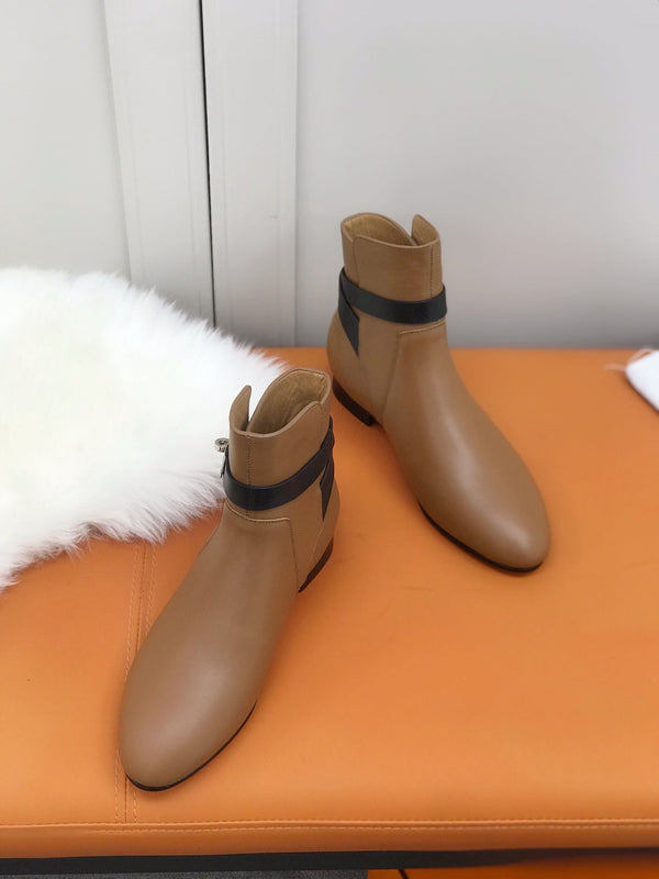 HM 26S Bow Buckle Ankle Boots 2cm Tan Black Leather 112858