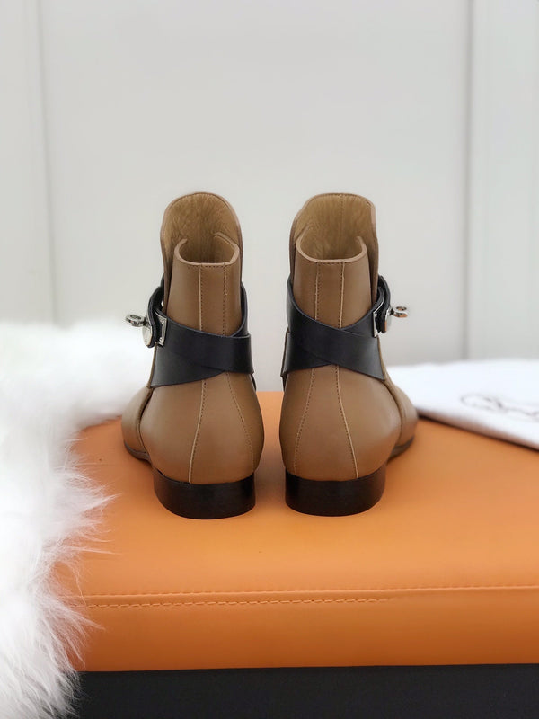 HM 26S Bow Buckle Ankle Boots 2cm Tan Black Leather 112858