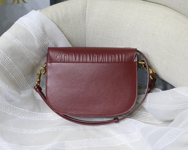 MEDIUM CD BOBBY 22CM WINE CALFSKIN GOLD HARDWARE