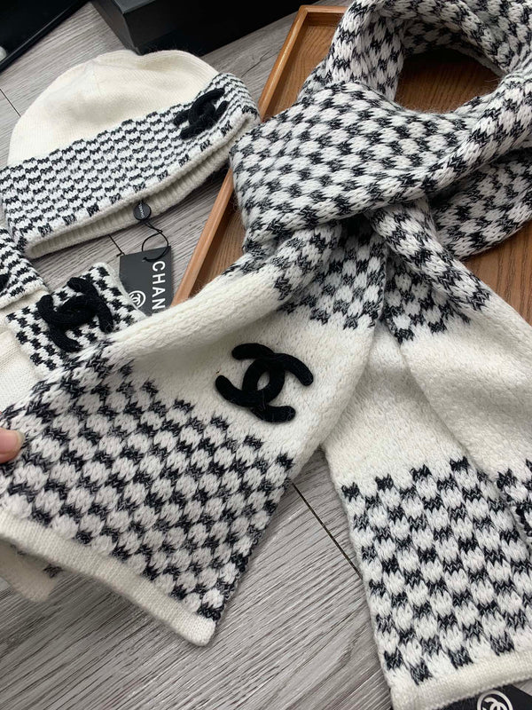 CC Hat Scarf Gloves Set Jacquard 475106
