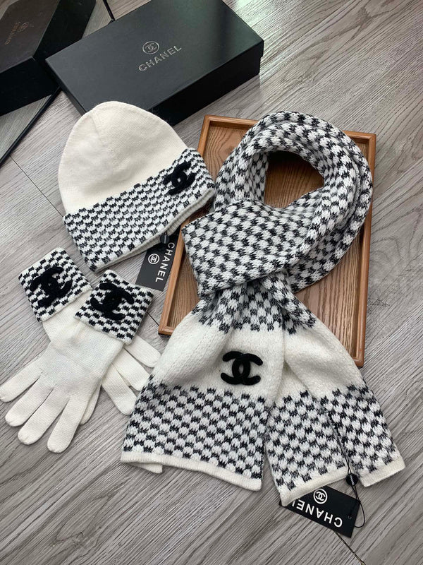 CC Hat Scarf Gloves Set Jacquard 475106