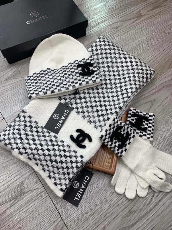 CC Hat Scarf Gloves Set Jacquard 475106