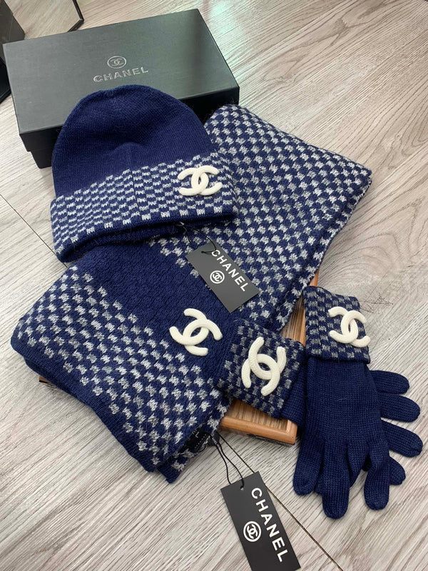 CC Hat Scarf Gloves Set Jacquard 475106