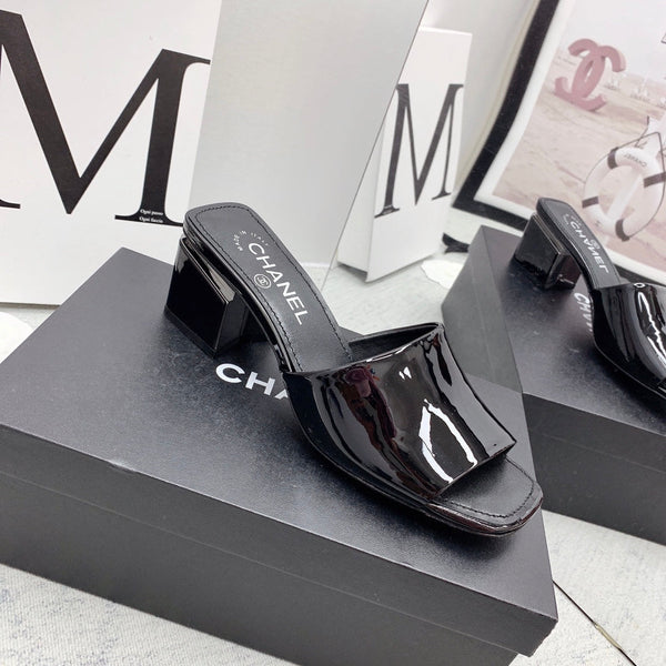 CC 26s Mules Sandals 4.5cm Patent Leather 162898