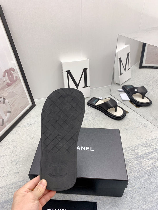CC 26s Thong Sandals 2cm Leather 163422