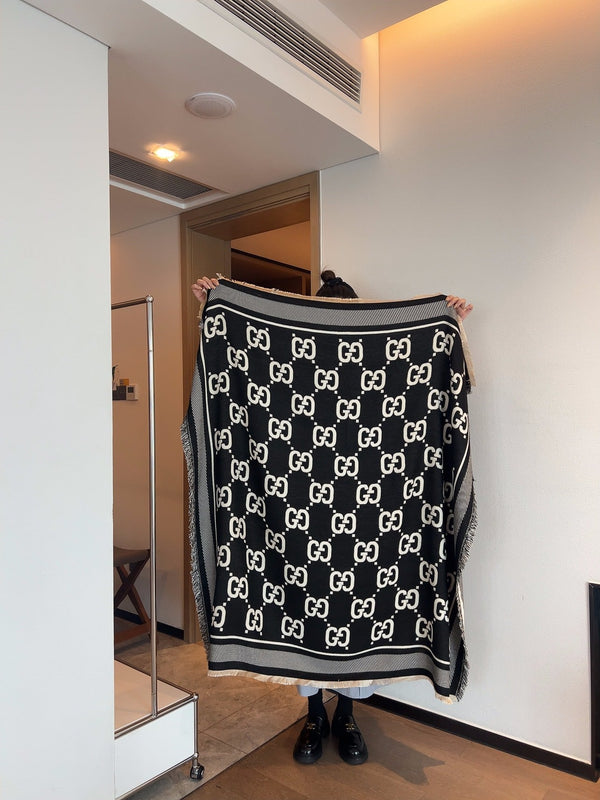 SQUARE SCARF 140 CM IN BLACK MIX WHITE SILK CASHMERE 401511