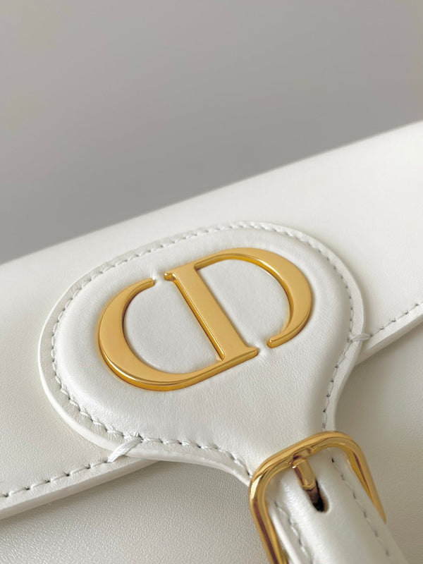 medium cd east west bobby 22cm white calfskin ghw