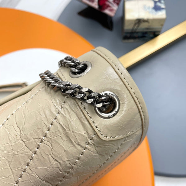 Niki Baby Shoulder Bag 28cm Old Ivory Glossy Leather 285475
