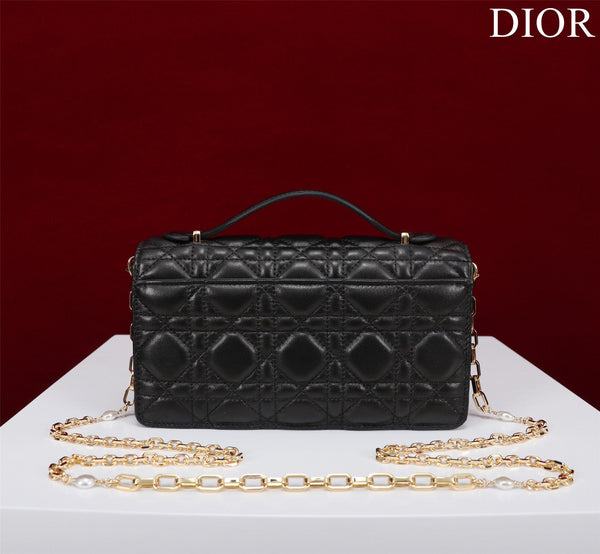 my cd mini 21 black lambskin