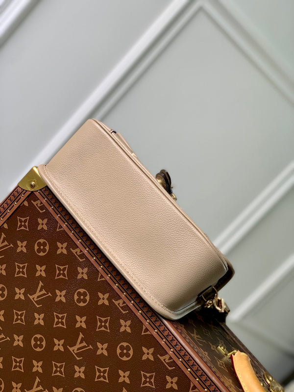 diane 24 dove cream biorcolor monogram empreinte leather