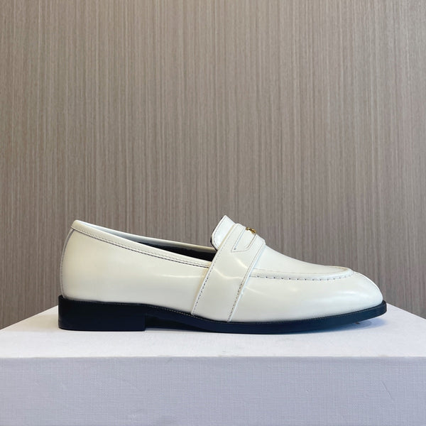CE 26s Malaquais Loafers White Polished Leather 944358