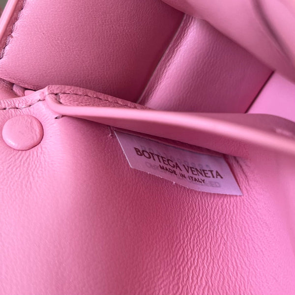 MINI CASSETTE 18 IN LIGHT PINK LAMBSKIN