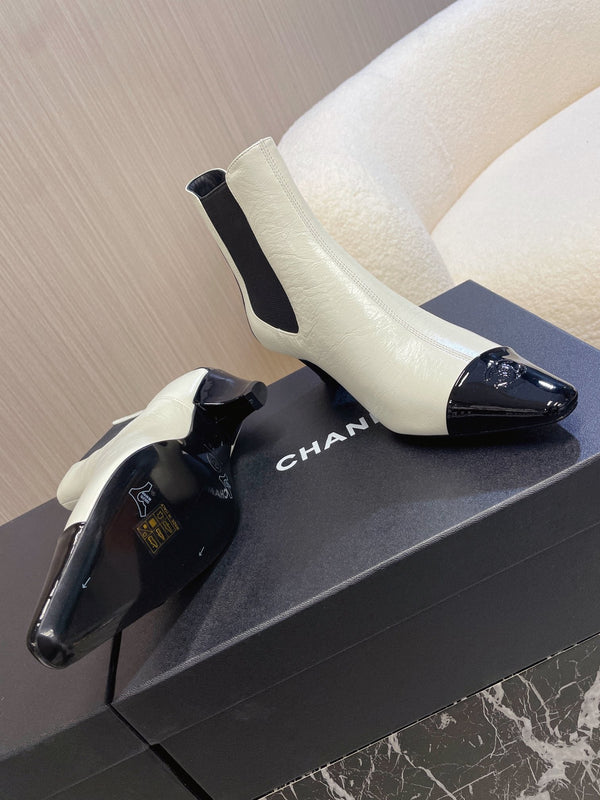 CC 26s Chelsea Boots 5cm White Black Leather Patent 108819